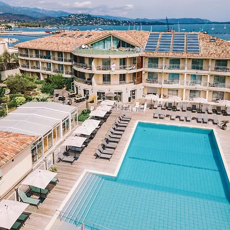 Ξενοδοχείο Costa Salina 4*