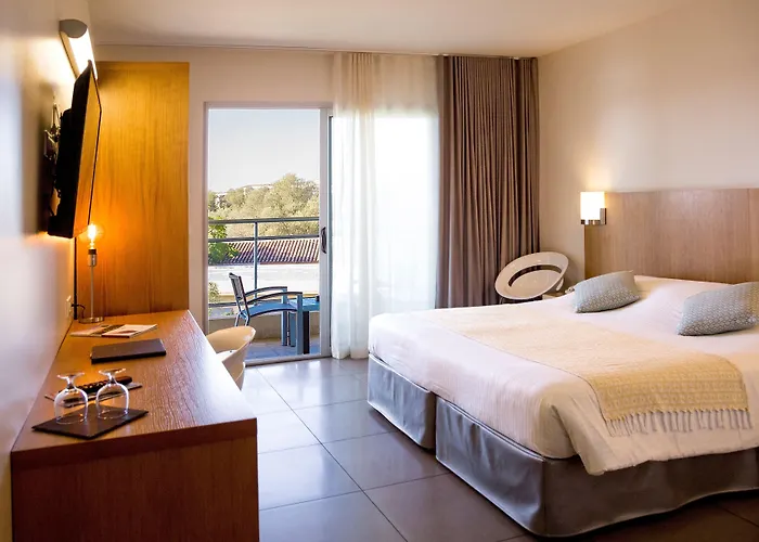 Costa Salina Hotell